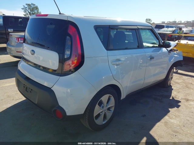 KIA Soul 2016 KNDJN2A29G7401694 Image 4