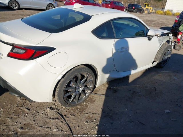 2022 SUBARU BRZ JF1ZDBB10N9702812 Photo 3