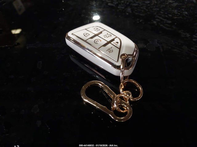 2024 CADILLAC XT4 1GYFZBR4XRF251307 Photo 10