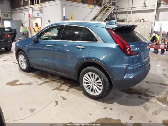 2024 CADILLAC XT4 1GYFZBR4XRF251307 Photo 2