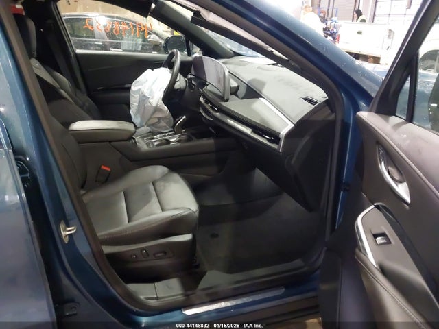 2024 CADILLAC XT4 1GYFZBR4XRF251307 Photo 4