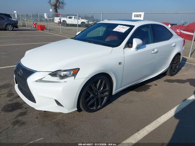 Lexus IS 250 2015 JTHCF1D25F5029209 Image 2
