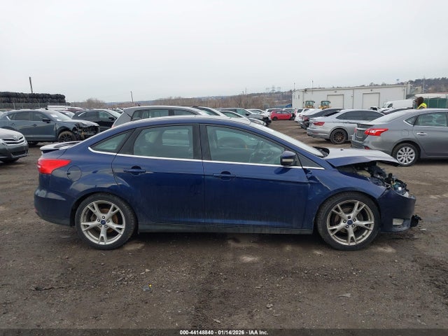 Ford Focus Titanium 2016 1FADP3J20GL229386 Image 14