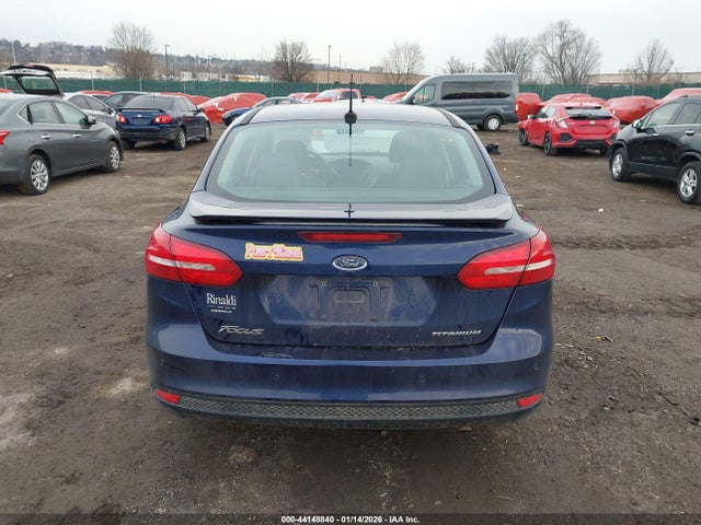 Ford Focus Titanium 2016 1FADP3J20GL229386 Image 17
