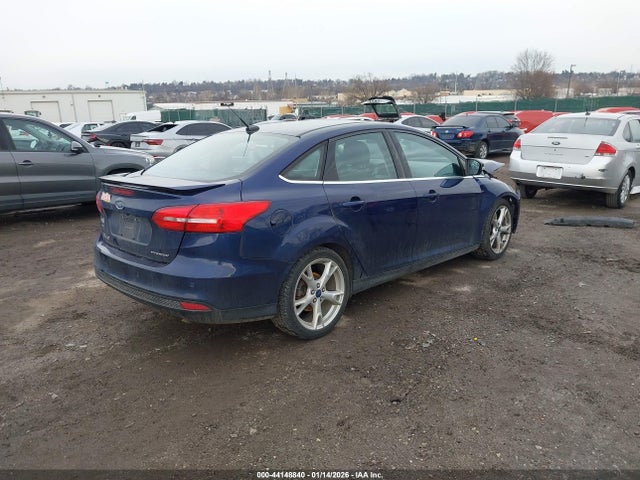 Ford Focus Titanium 2016 1FADP3J20GL229386 Image 4