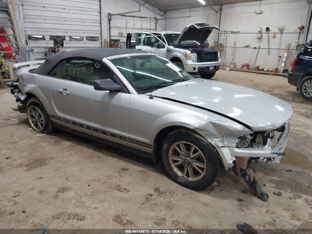 2005 FORD MUSTANG 1ZVFT84NX55247670