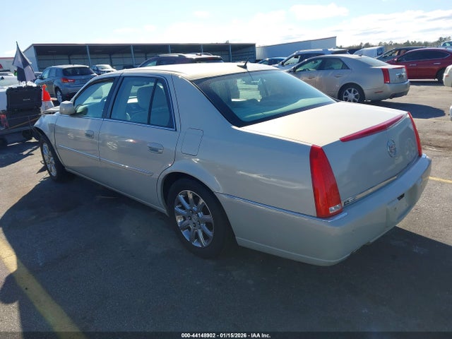 2008 CADILLAC DTS 1G6KD57Y28U165917 Photo 2