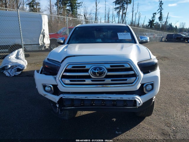 3TMGZ5AN2JM142909 Toyota Tacoma Limited