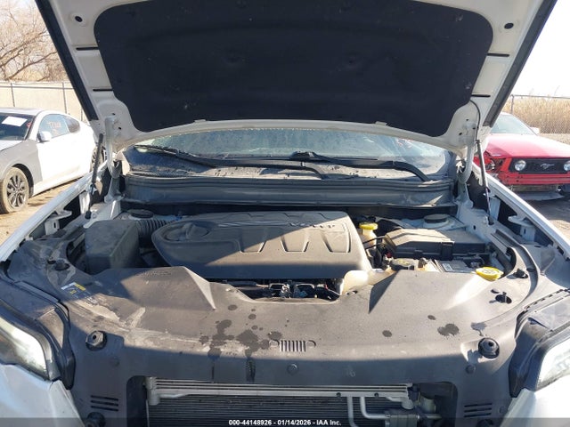Продажа на аукционе авто 2019 Jeep Cherokee Latitude Plus 4x4, vin: 1C4PJMLX1KD105962, номер лота: 44148926