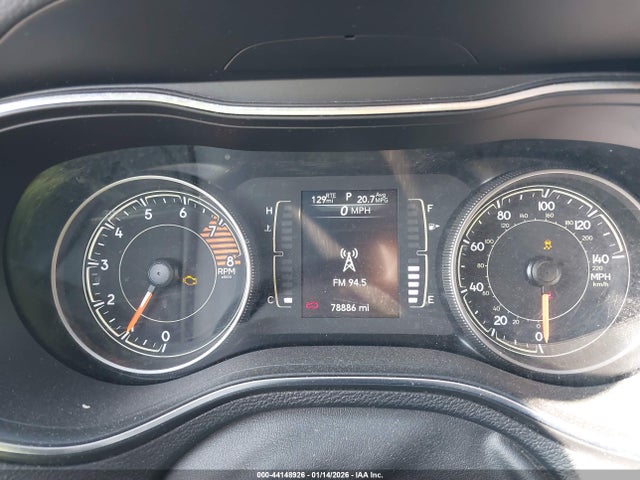 Продажа на аукционе авто 2019 Jeep Cherokee Latitude Plus 4x4, vin: 1C4PJMLX1KD105962, номер лота: 44148926