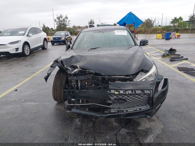 44148941 :رقم المزاد ، JN1EV7AR7JM433096 vin ، 2018 Infiniti Q50 3.0t Luxe مزاد بيع