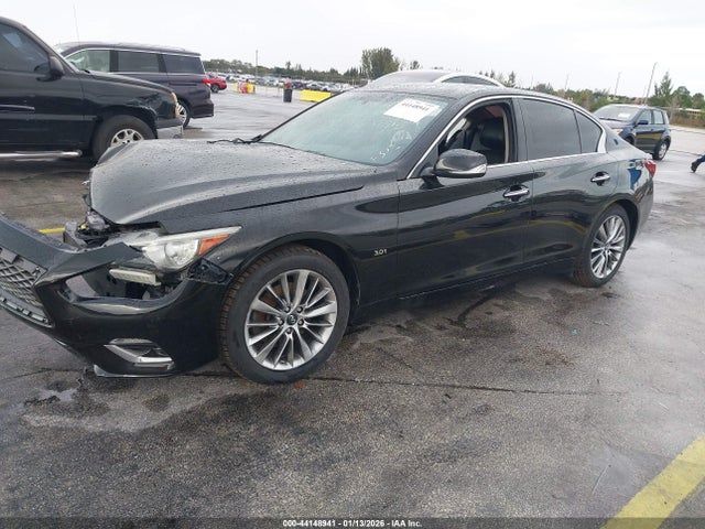 44148941 :رقم المزاد ، JN1EV7AR7JM433096 vin ، 2018 Infiniti Q50 3.0t Luxe مزاد بيع