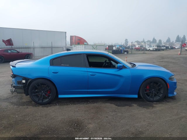 2C3CDXGJ0KH689002 Dodge Charger Scat Pack Rwd