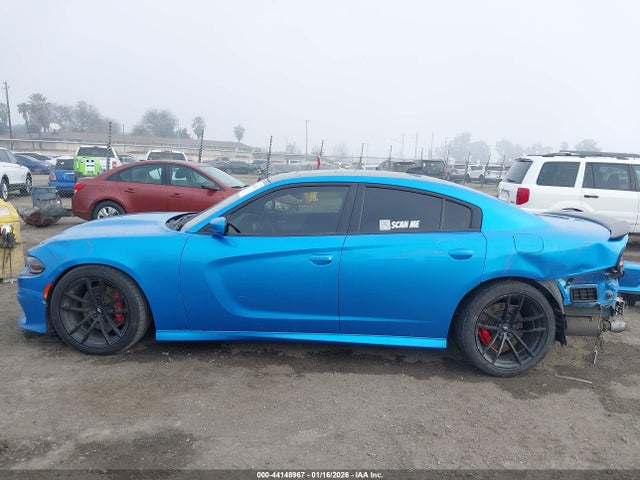 2C3CDXGJ0KH689002 Dodge Charger Scat Pack Rwd