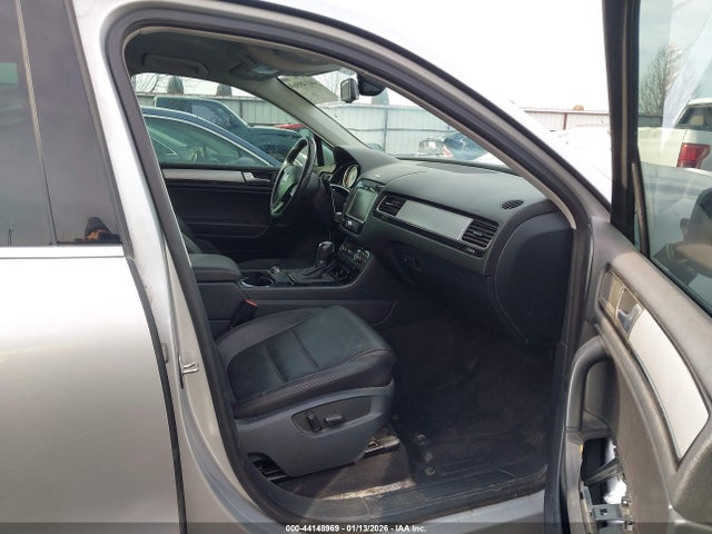 2013 VOLKSWAGEN TOUAREG WVGEF9BP6DD011808 Photo 4