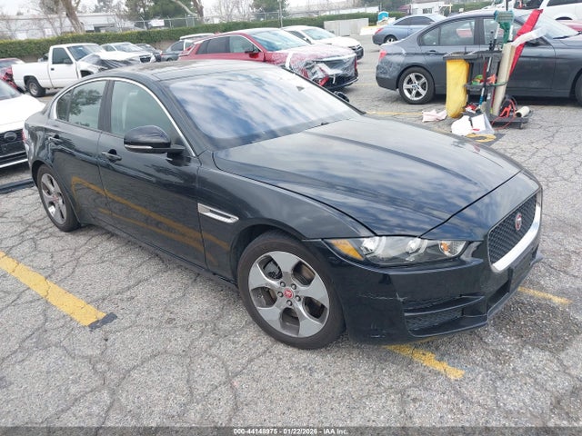 2018 JAGUAR XE SAJAR4FX6JCP35914
