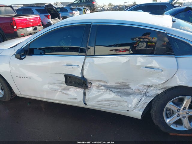 1G1ZB5STXJF293919 Chevrolet Malibu 1ls