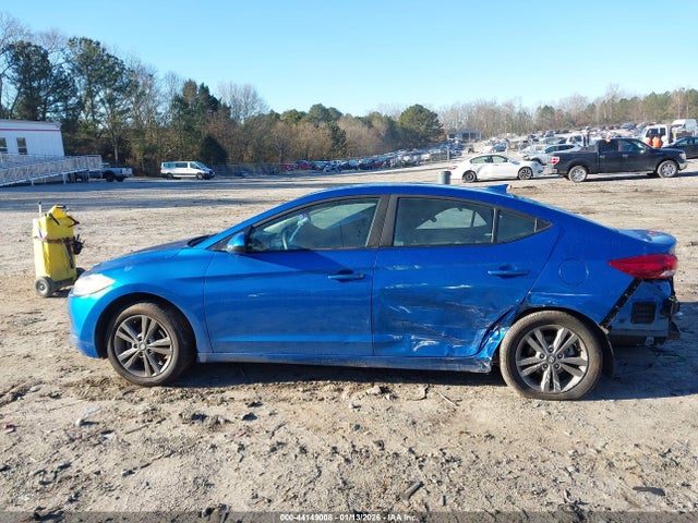 2018 Hyundai Elantra Sel მანქანა იყიდება აუქციონზე, vin: 5NPD84LF5JH290306, აუქციონის ნომერი: 44149008