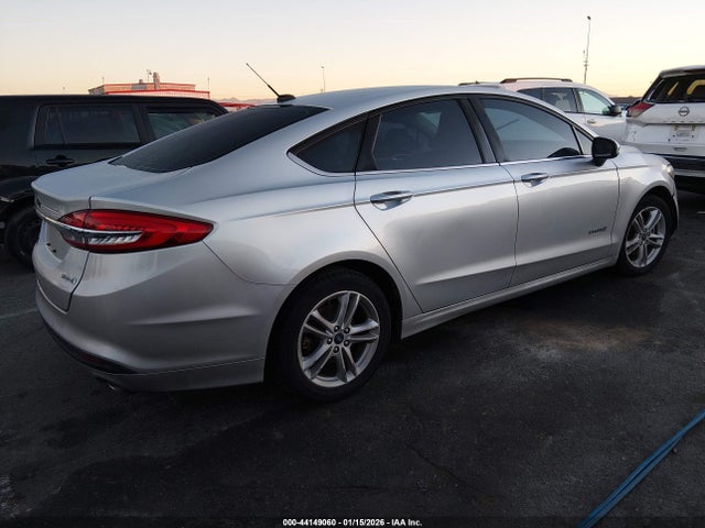 3FA6P0UU2JR279025 Ford Fusion Hybrid S