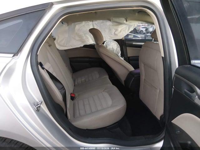 3FA6P0UU2JR279025 Ford Fusion Hybrid S