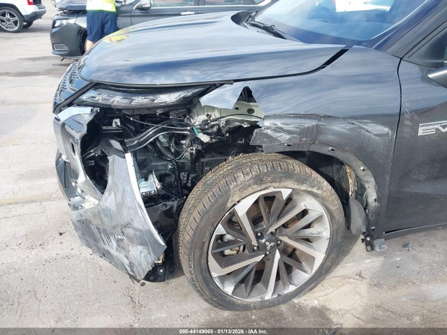 2025 MITSUBISHI OUTLANDER PHEV JA4T5VA93SZ010944 Photo 5