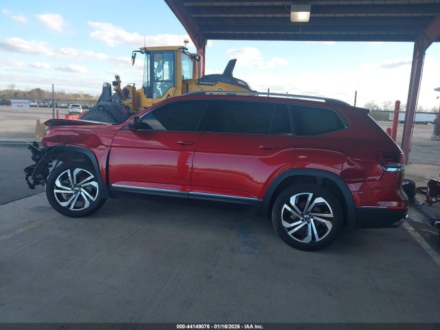 2021 Volkswagen Atlas 2.0t Sel Premium მანქანა იყიდება აუქციონზე, vin: 1V2TP2CA4MC587427, აუქციონის ნომერი: 44149076