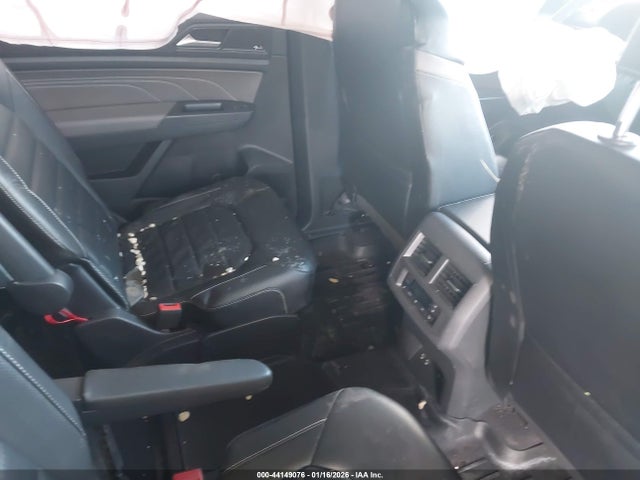 2021 Volkswagen Atlas 2.0t Sel Premium მანქანა იყიდება აუქციონზე, vin: 1V2TP2CA4MC587427, აუქციონის ნომერი: 44149076