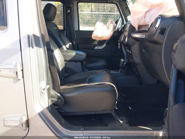1C4BJWFG9HL721246 Jeep Wrangler Unlimited Rubicon 4x4