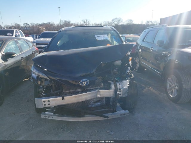 5TDDRKEC9SS257132 Toyota Sienna Xse
