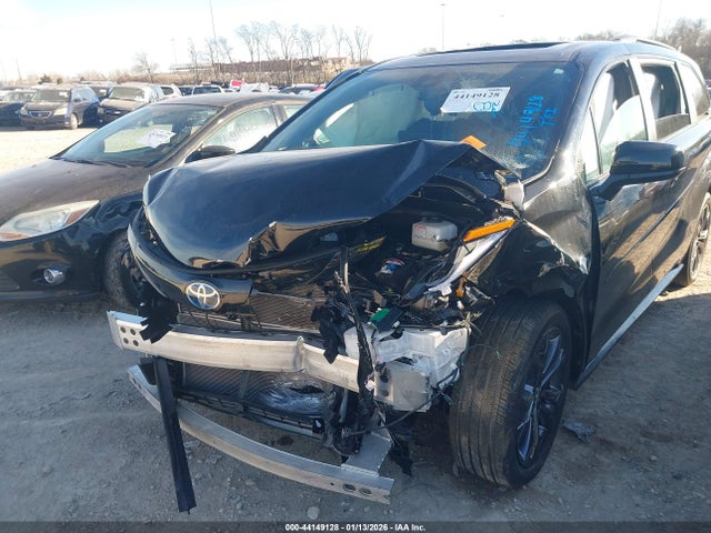 5TDDRKEC9SS257132 Toyota Sienna Xse