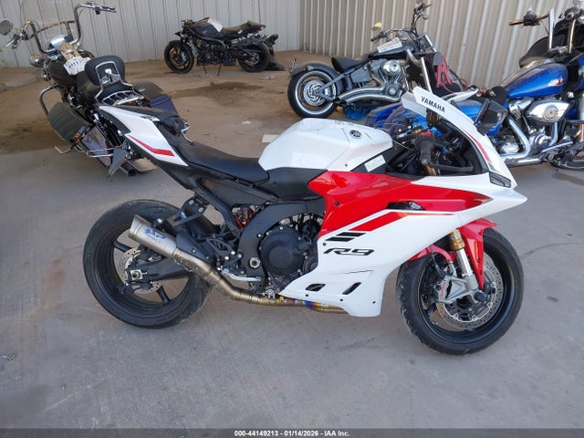 JYARNA3E6SA000938 Yamaha Yzf890