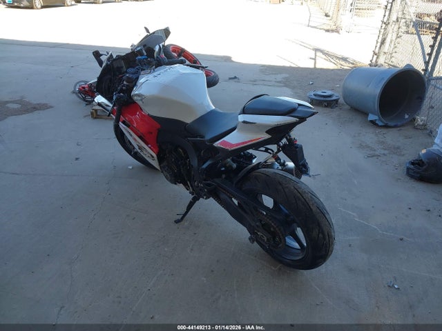 JYARNA3E6SA000938 Yamaha Yzf890