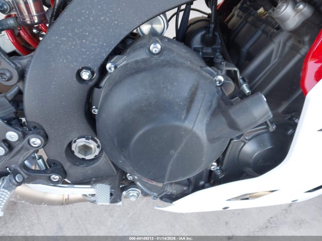 JYARNA3E6SA000938 Yamaha Yzf890