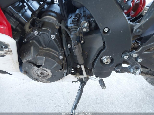 JYARNA3E6SA000938 Yamaha Yzf890