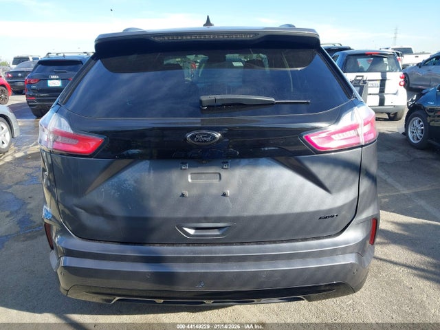 2FMPK4G95NBA85195 Ford EDGE SE