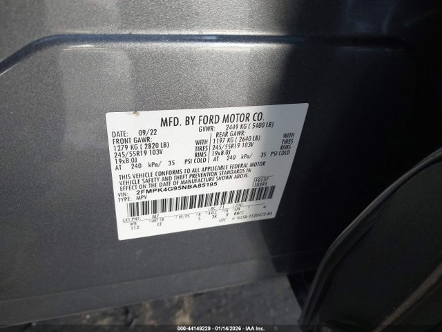 2FMPK4G95NBA85195 Ford EDGE SE