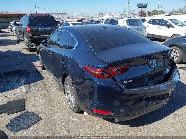 Продажа на аукционе авто 2019 Mazda Mazda3 Premium Package, vin: 3MZBPAEM6KM102681, номер лота: 44149247