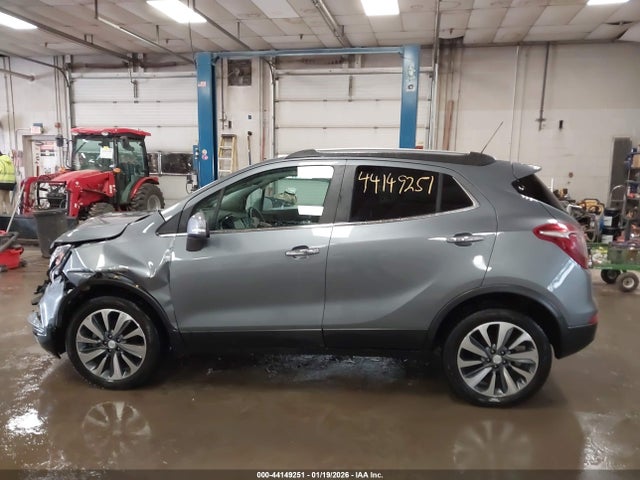 44149251 :رقم المزاد ، KL4CJGSM2KB800271 vin ، 2019 Buick Encore Awd Essence مزاد بيع