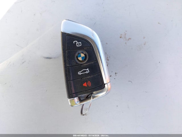 3MW5R1J03L8B03940 BMW 330I