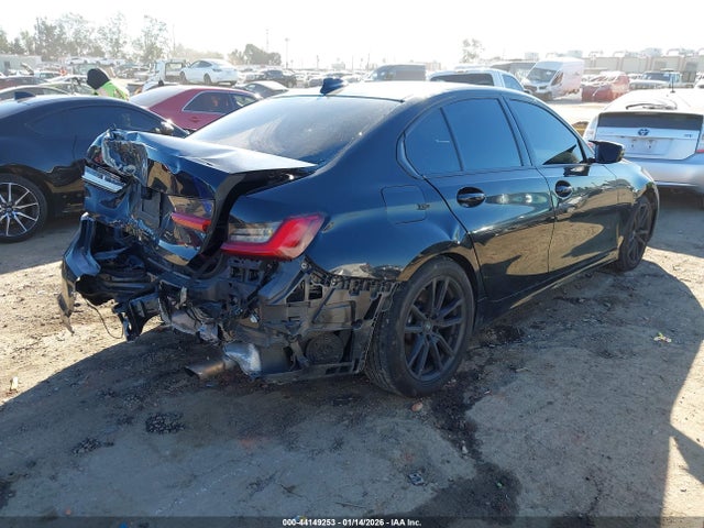 3MW5R1J03L8B03940 BMW 330I