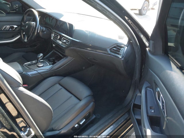 3MW5R1J03L8B03940 BMW 330I