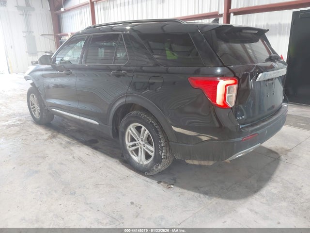 2021 FORD EXPLORER 1FMSK8DH6MGA26449 Photo 2
