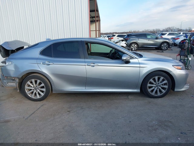 4T1B11HK8KU183334 Toyota CAMRY LE