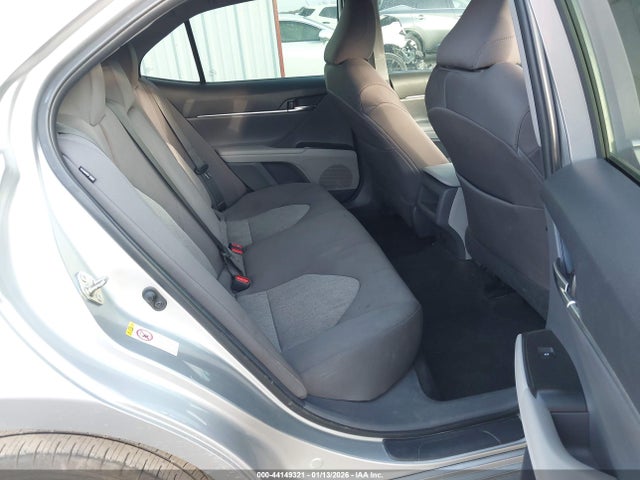 4T1B11HK8KU183334 Toyota CAMRY LE