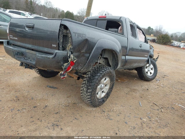 2014 TOYOTA TACOMA 5TFUU4EN8EX098615 Photo 3