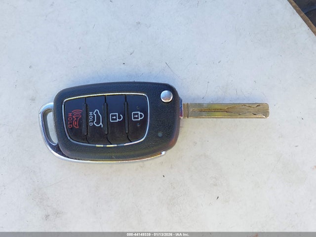 KM8J23A41LU143954 Hyundai TUCSON SE