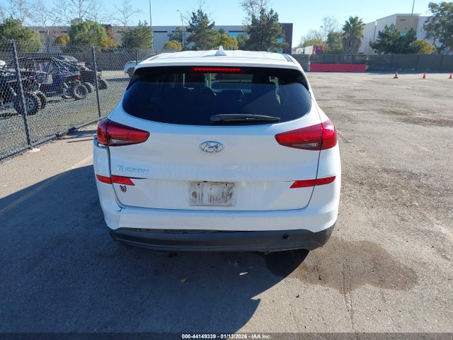 KM8J23A41LU143954 Hyundai TUCSON SE