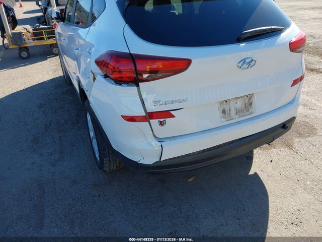 KM8J23A41LU143954 Hyundai TUCSON SE