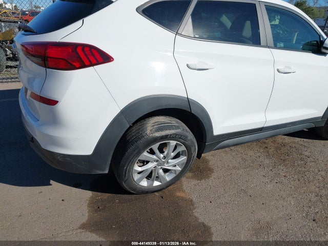 KM8J23A41LU143954 Hyundai TUCSON SE