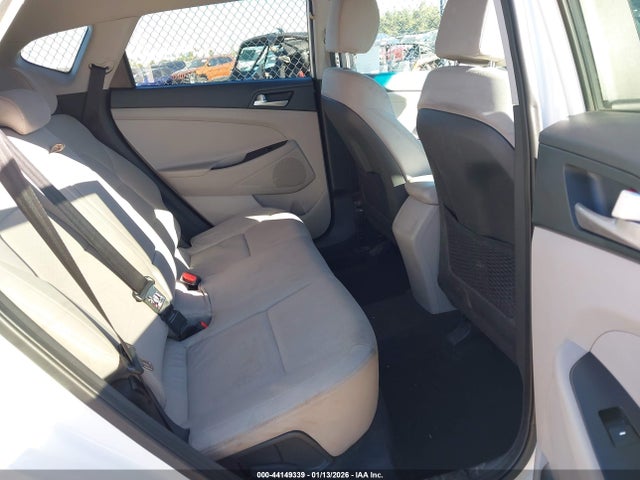 KM8J23A41LU143954 Hyundai TUCSON SE